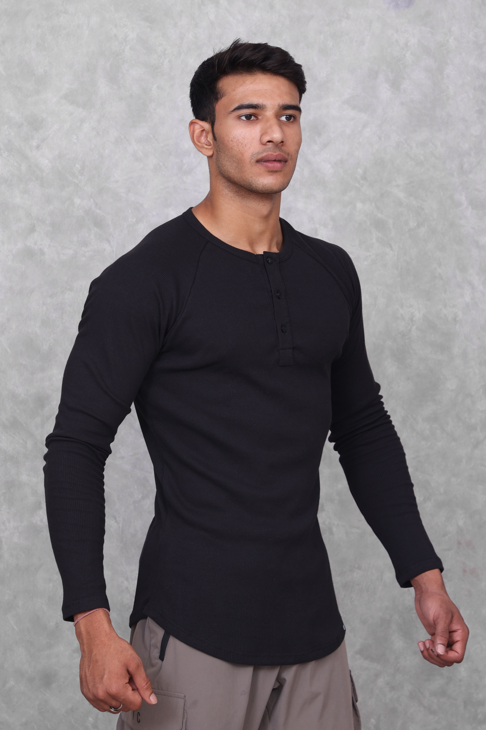 Muscle Up- Ribbed Henley T-shirts - Black