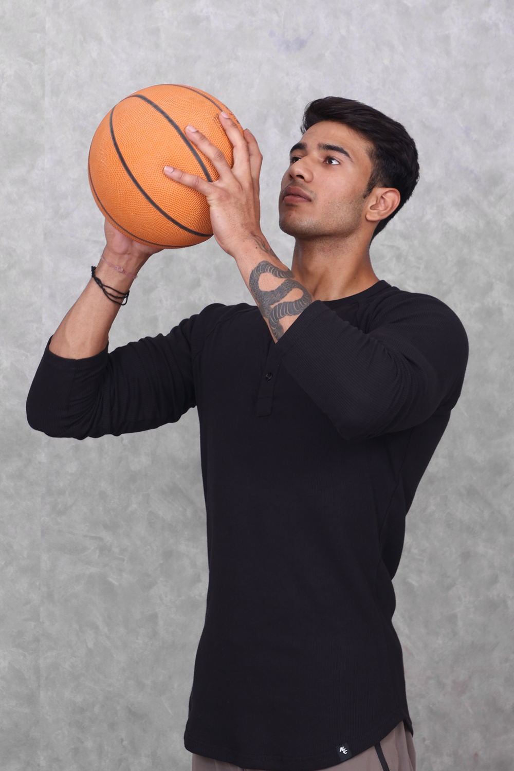 Muscle Up- Ribbed Henley T-shirts - Black