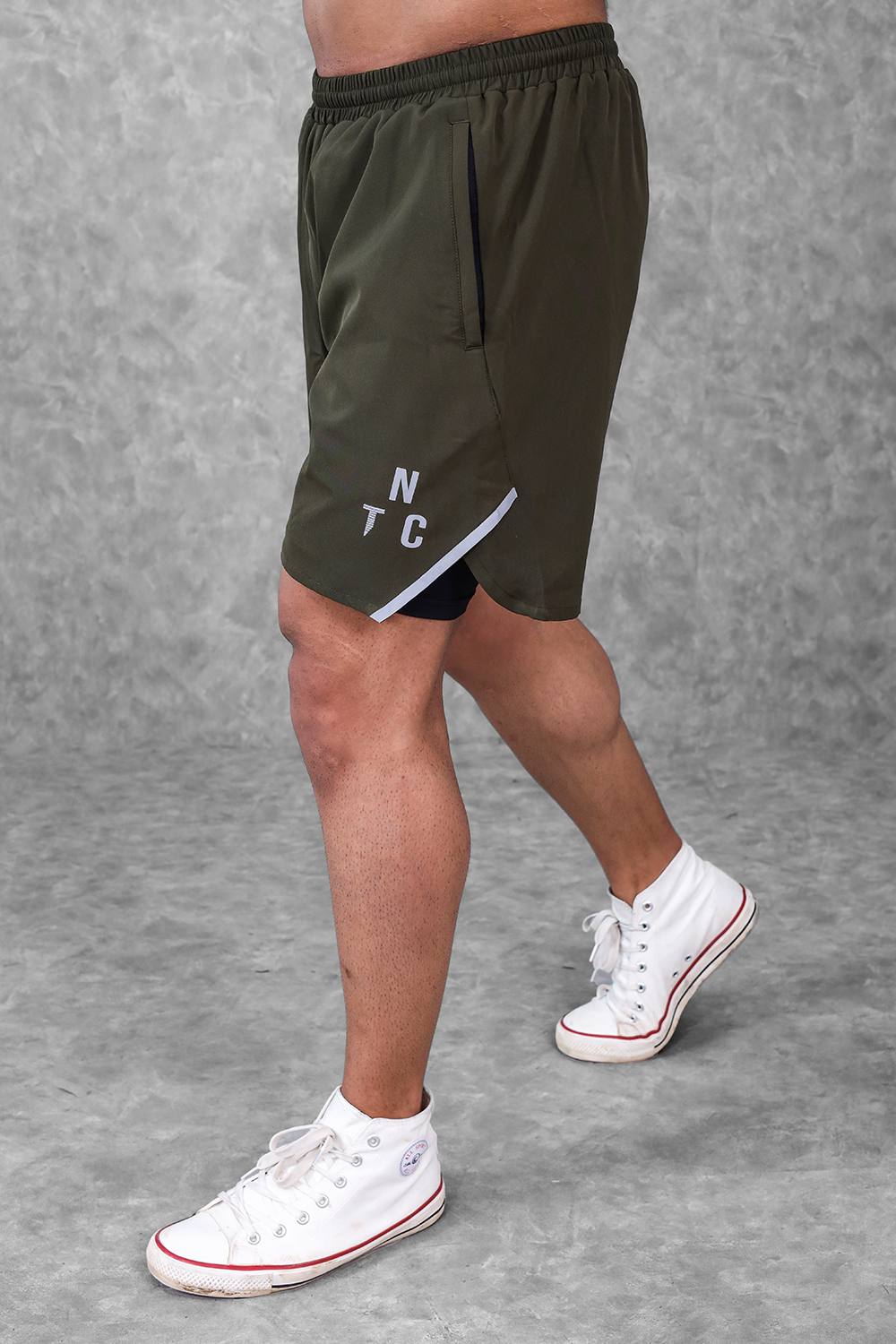 Critical performance Shorts- Olive