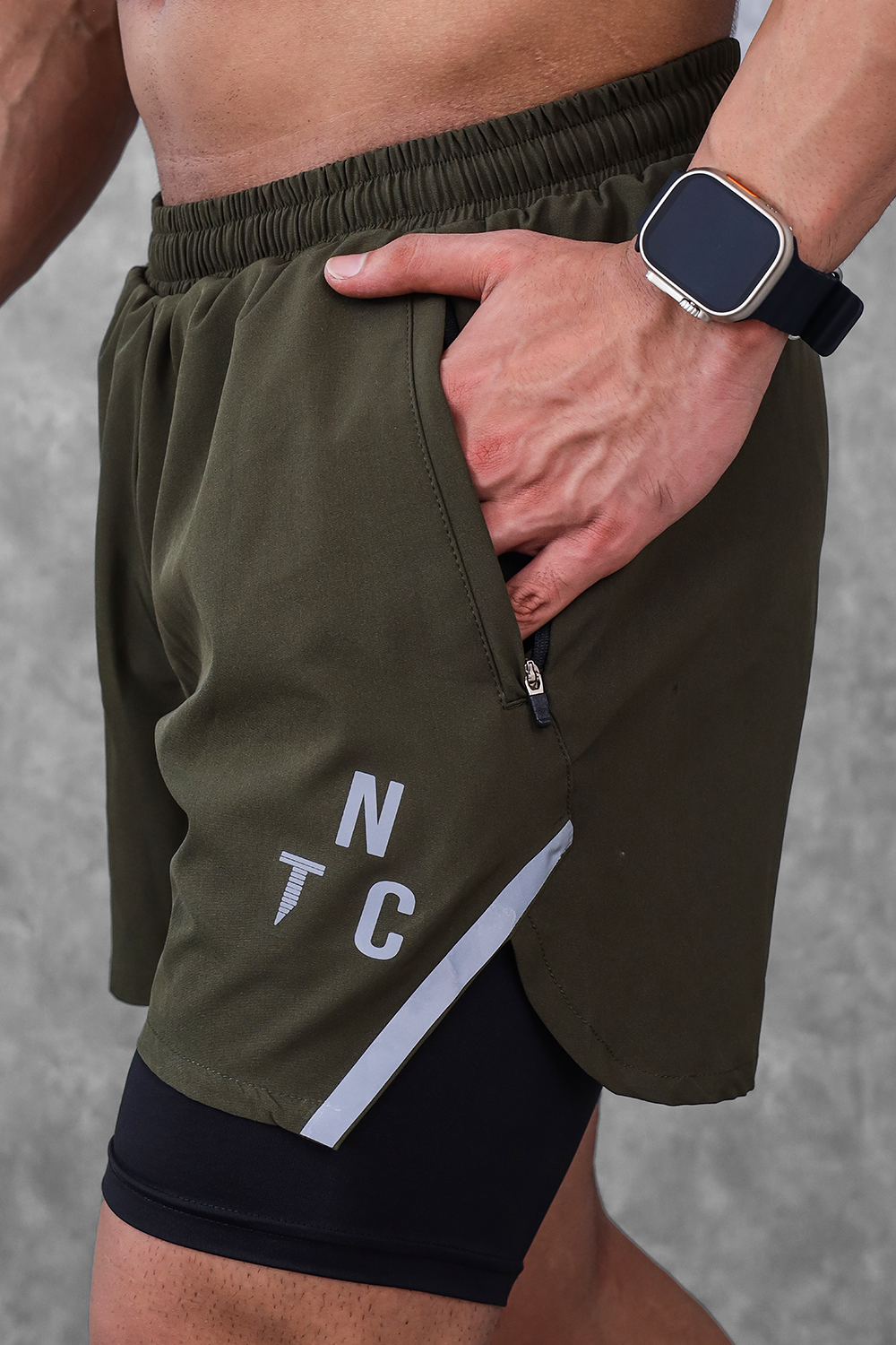Critical performance Shorts 5 Inch - Olive