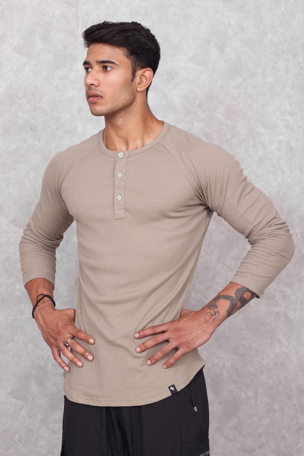 Muscle Up- Ribbed Henley T-shirts - Beige