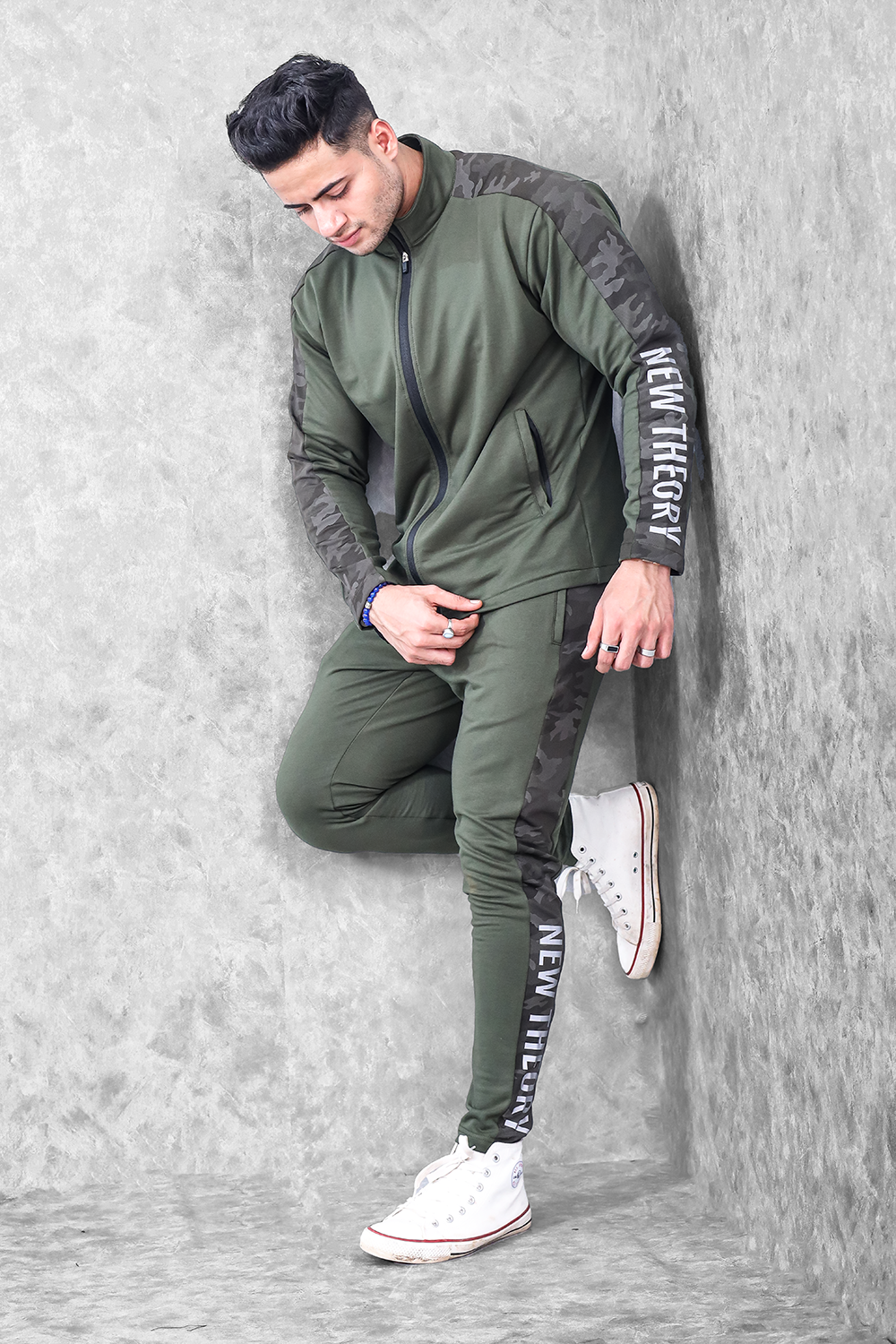 Mens top olive tracksuit
