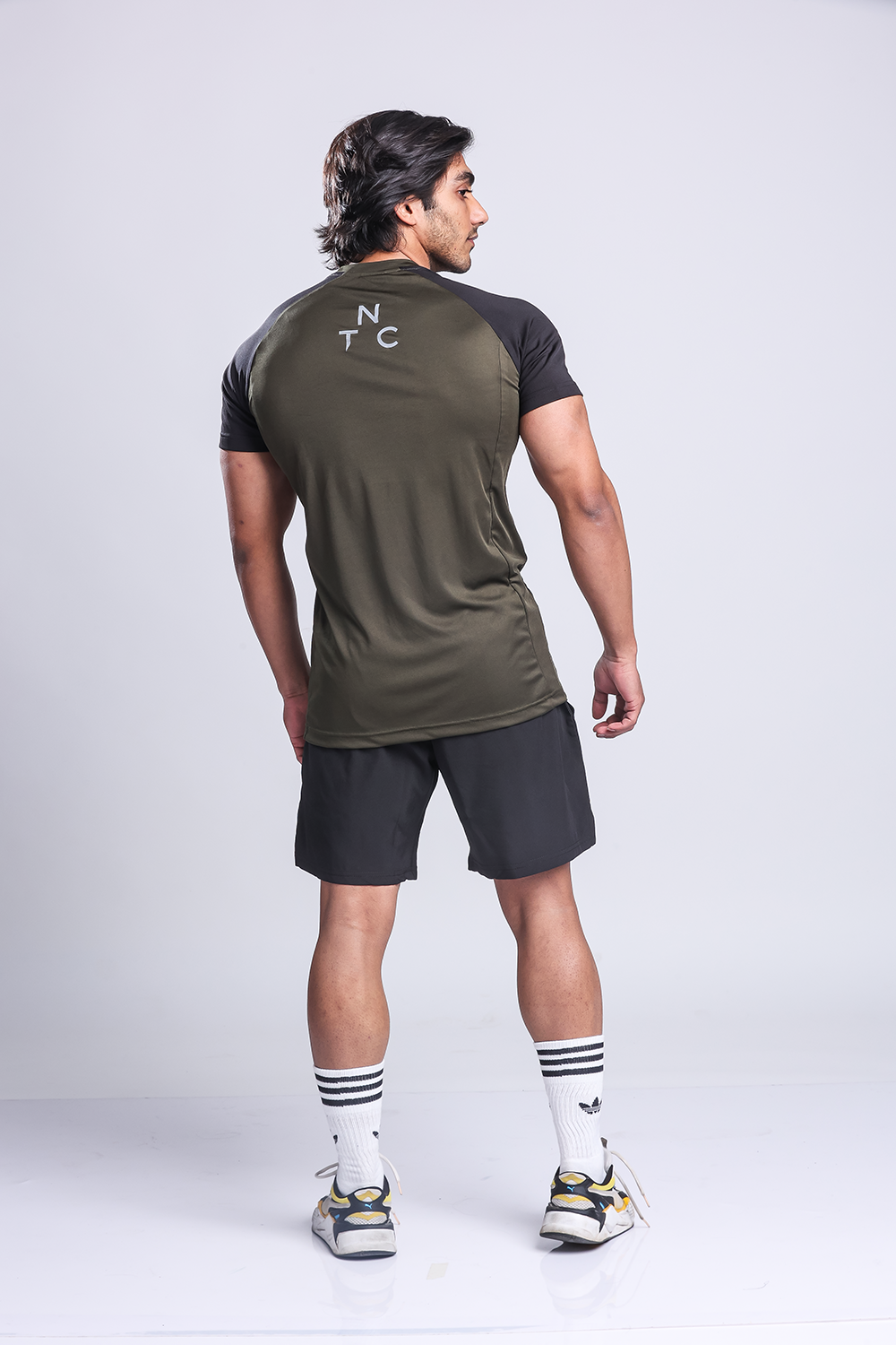 Active Two-tone T-shirt + Shorts set- Olive/Black & Black